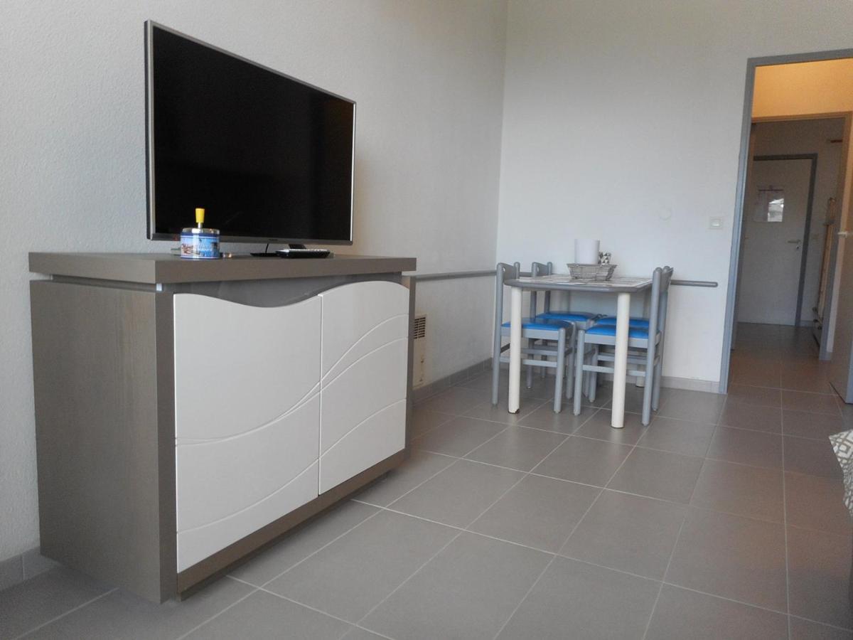 Studio Renove En Bord De Mer Avec Terrasse, Parking Et Wifi A Villeneuve-Loubet - Fr-1-252A-29 Екстериор снимка